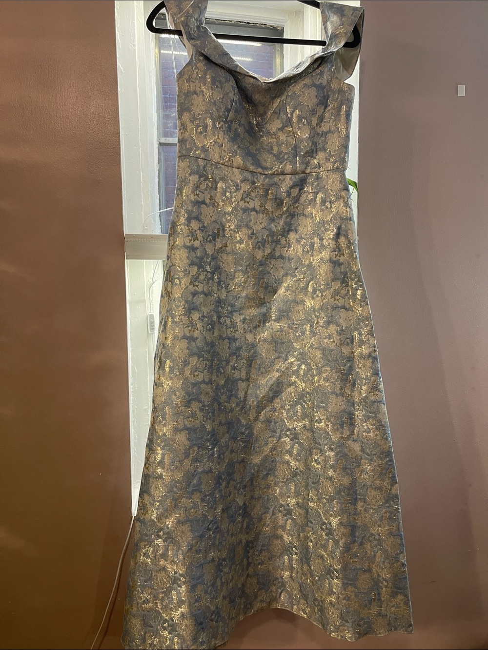 Azazie Metallic Brocade Midi Dress in Gold and Gray